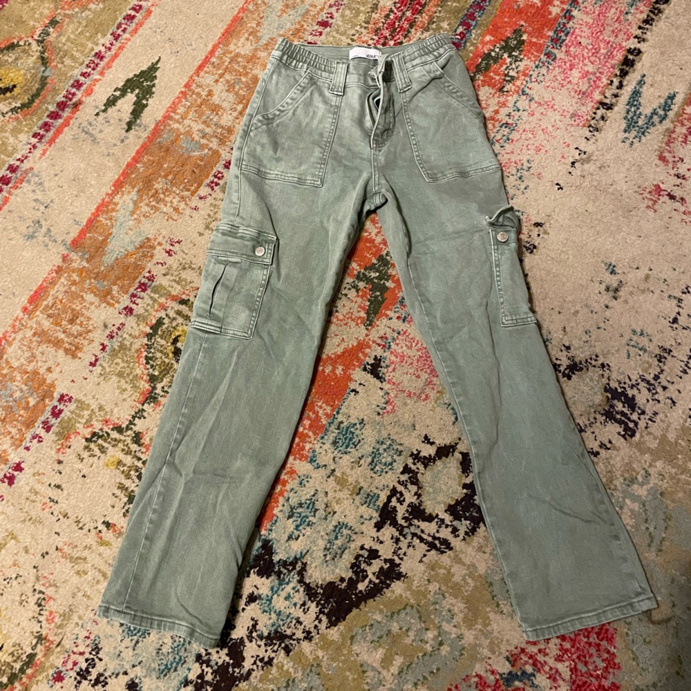 Green cargo pants